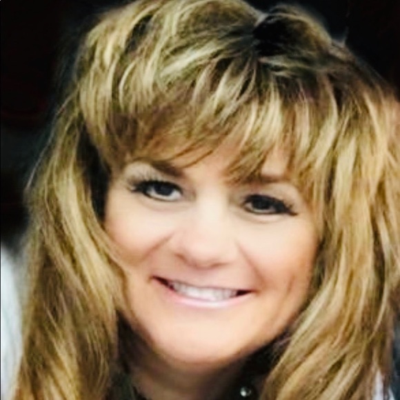 Meet your Posher, Susan - Picture 1 of 1